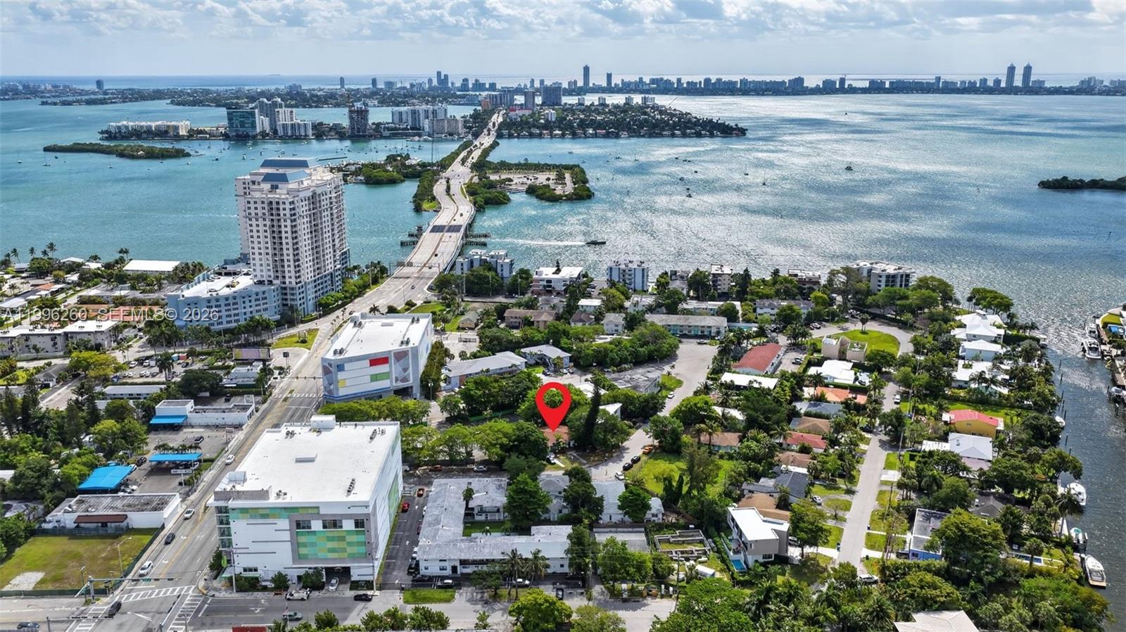 7811 NE 10th Ct Miami, FL 33138
