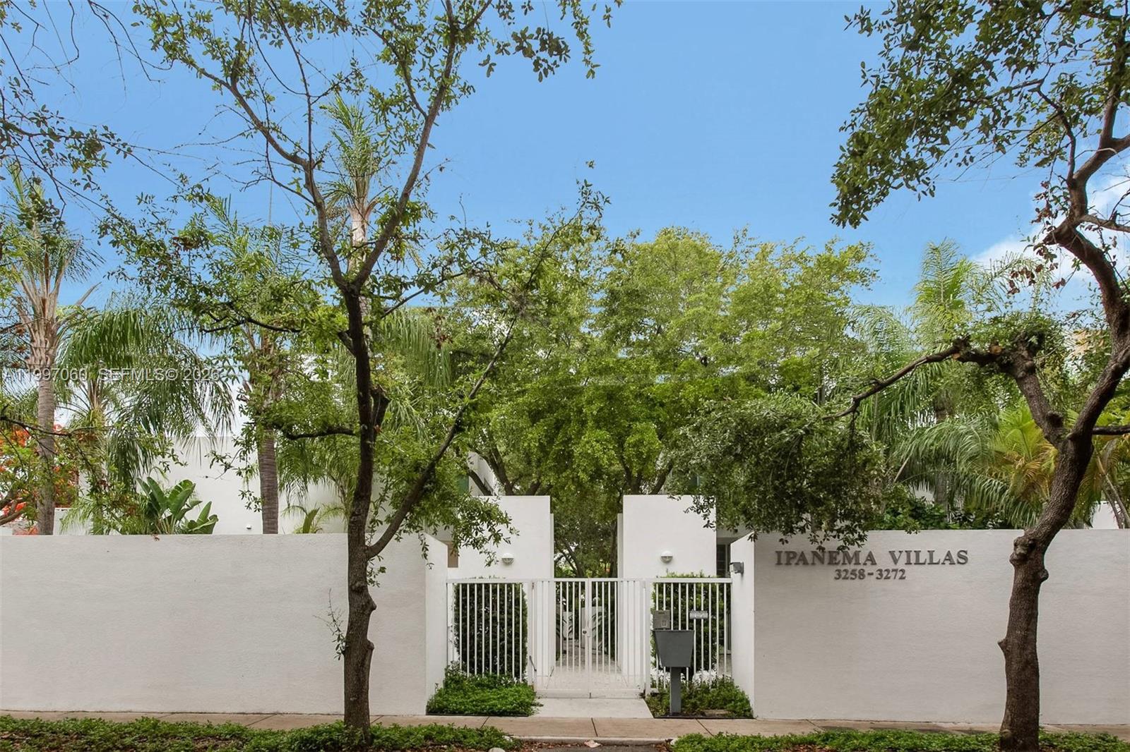 3272 Virginia St #A-1