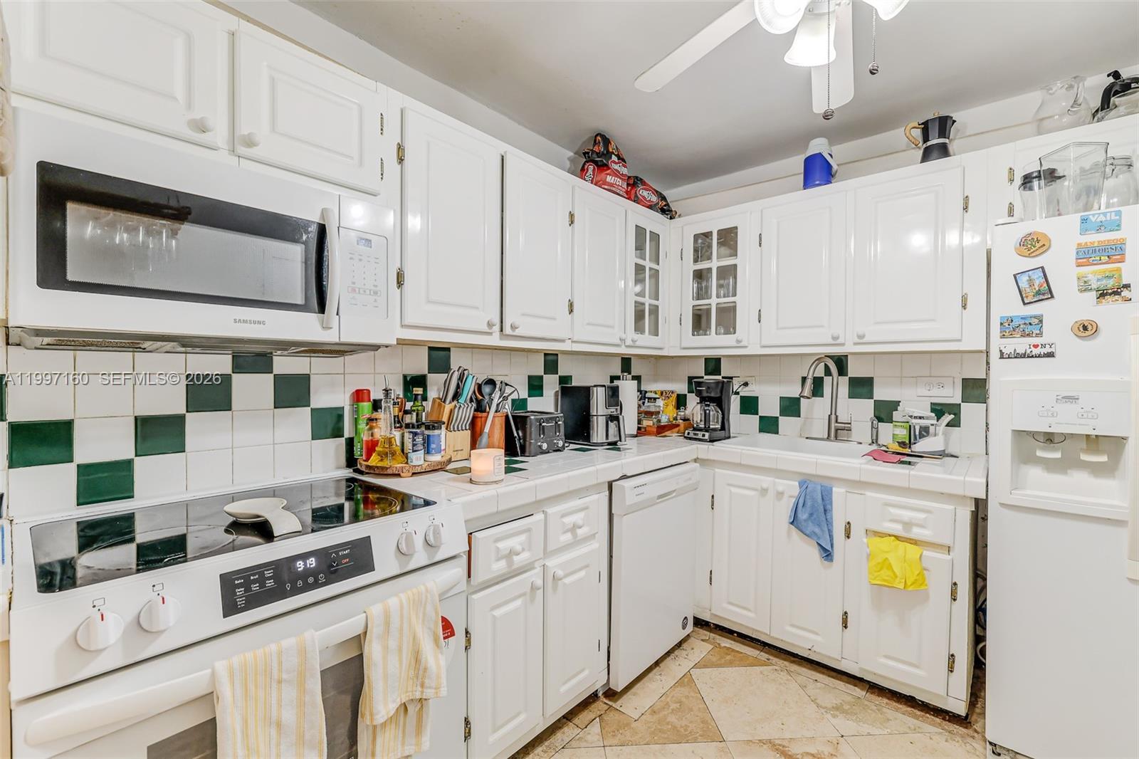 6039 Collins Ave #1607 Miami Beach, FL 33140