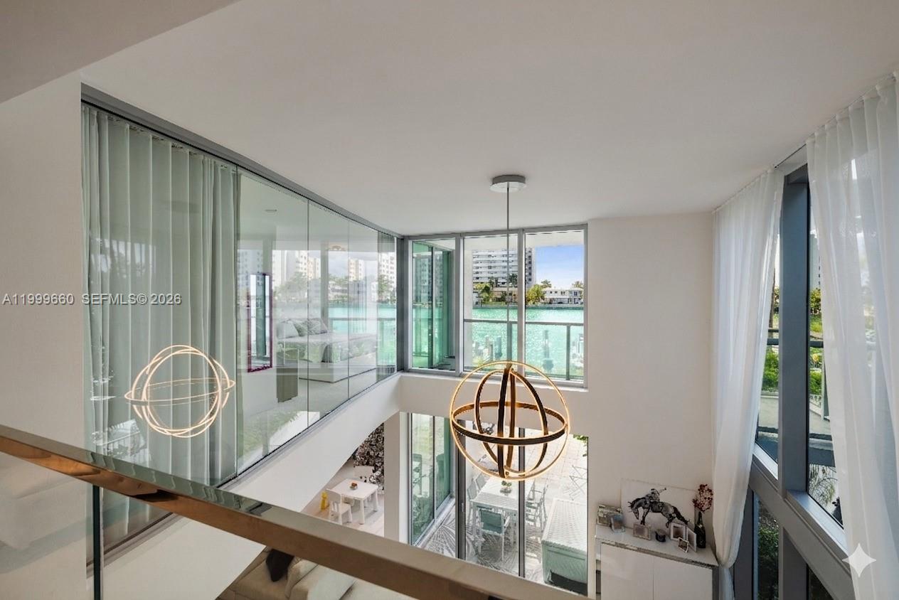 image Eloquence on the Bay15