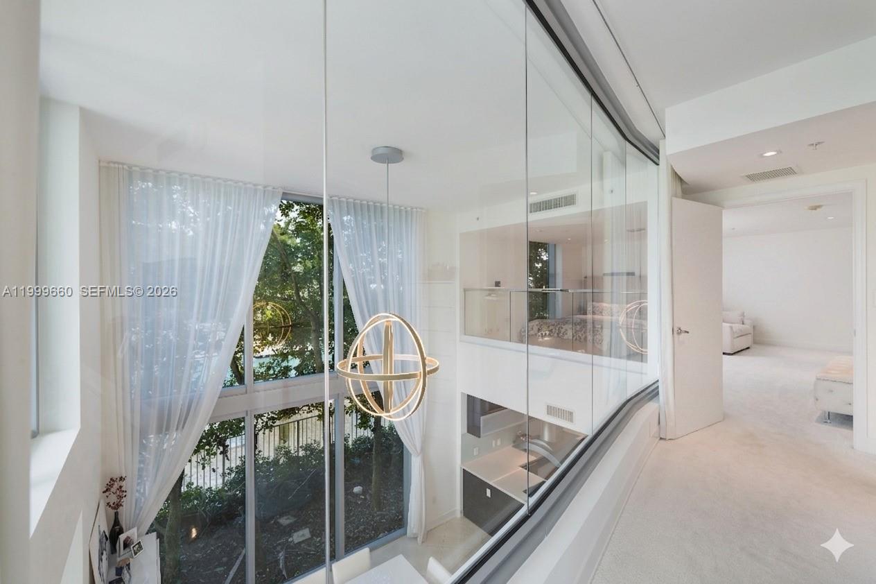 image Eloquence on the Bay16