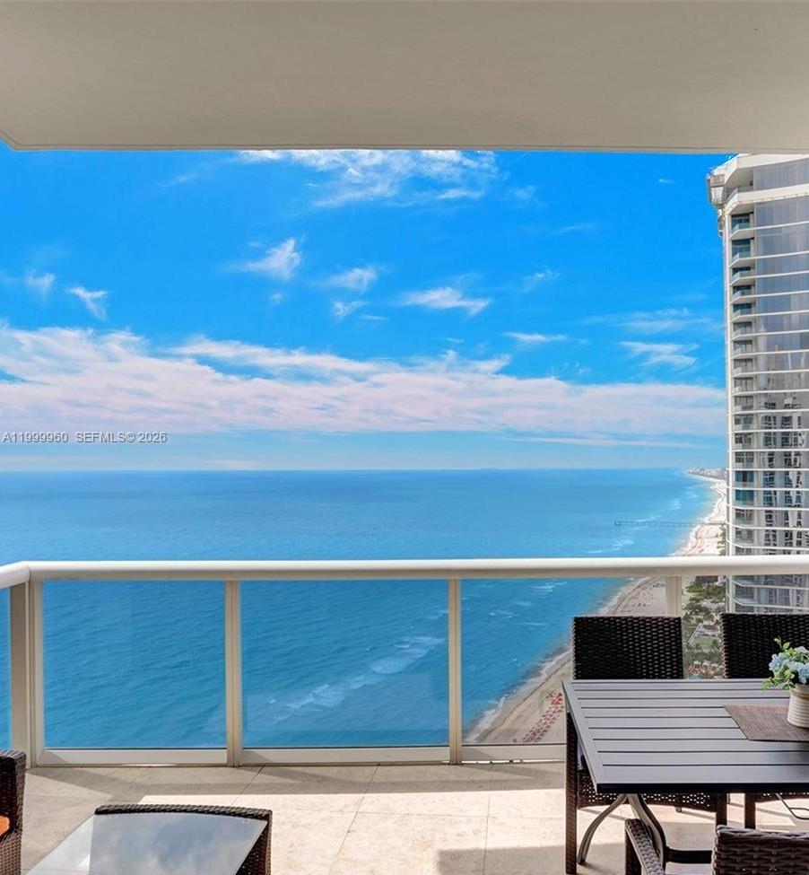 18101 Collins Ave #5104 Sunny Isles Beach, FL 33160