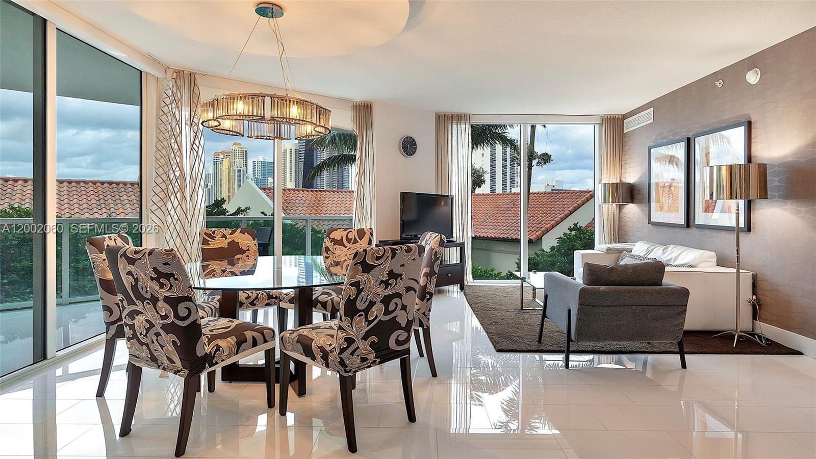image St Tropez Sunny Isles12
