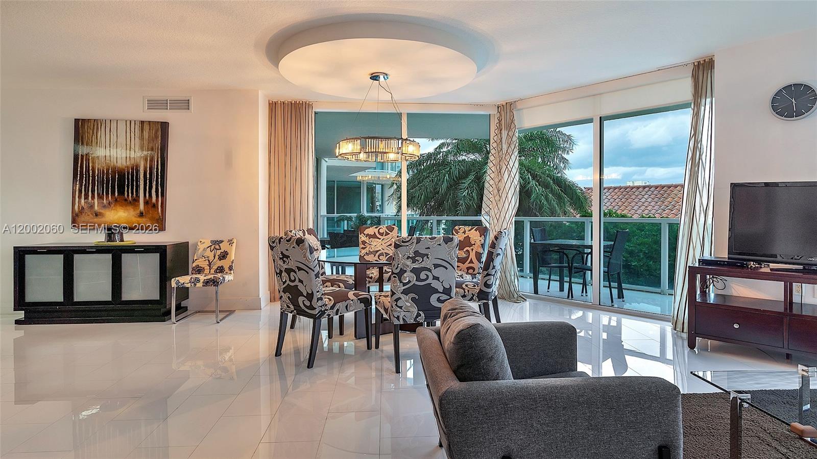 image St Tropez Sunny Isles14
