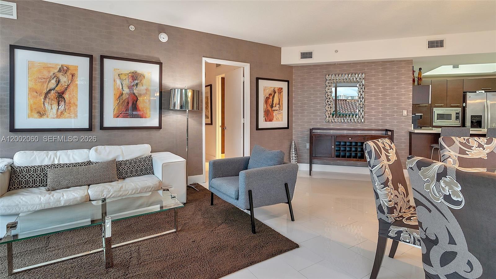 image St Tropez Sunny Isles1