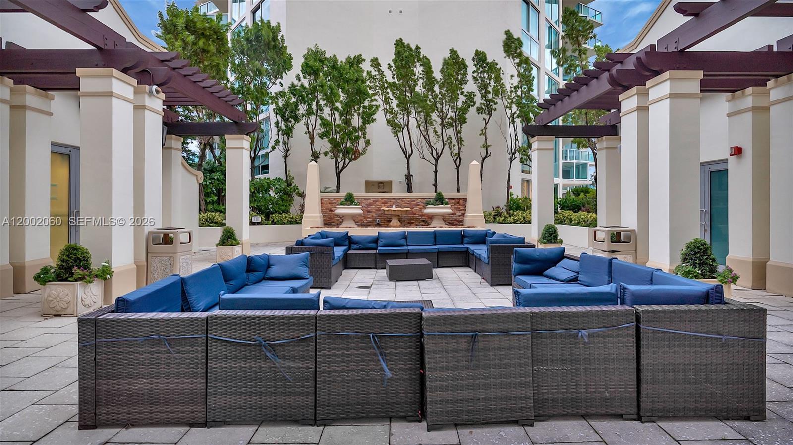 image St Tropez Sunny Isles45