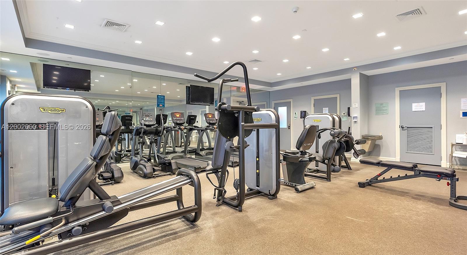 image St Tropez Sunny Isles46
