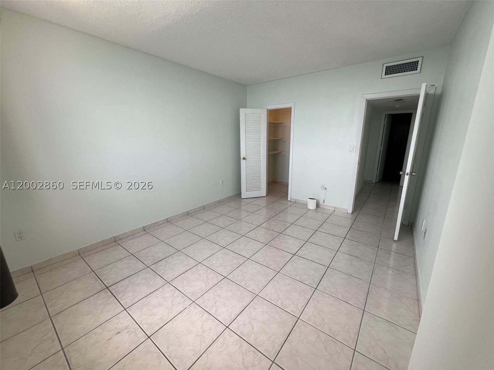 image Arlen House Condo36