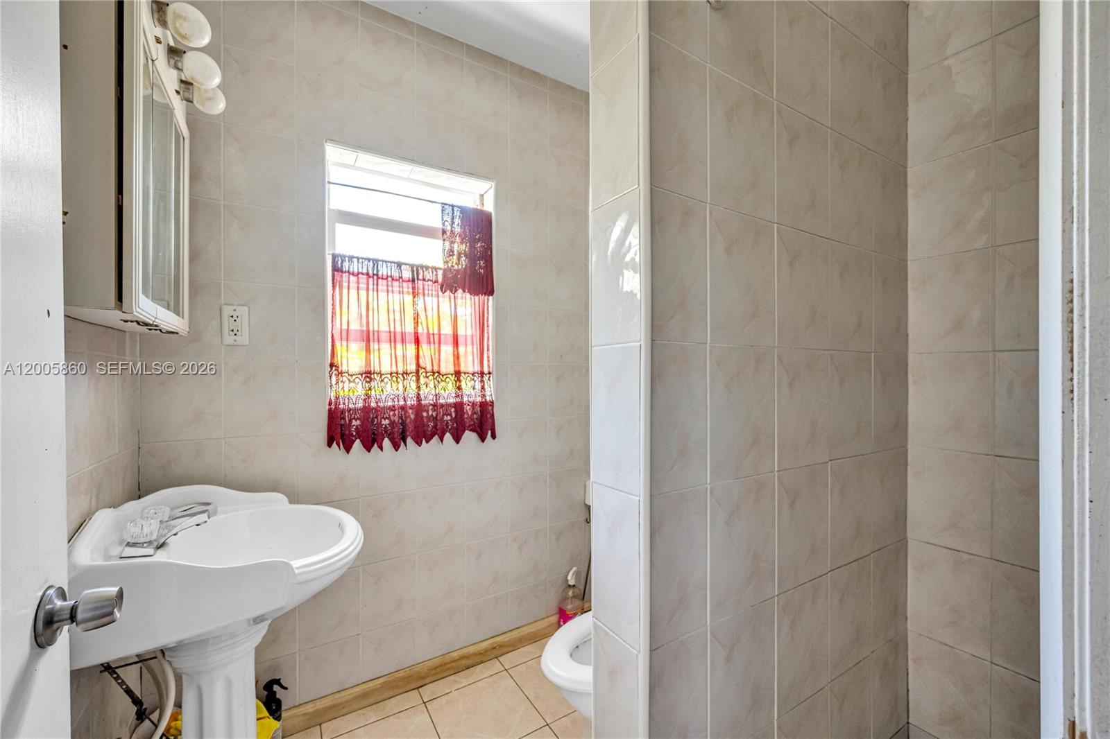 3420 Charles Ave Miami, FL 33133