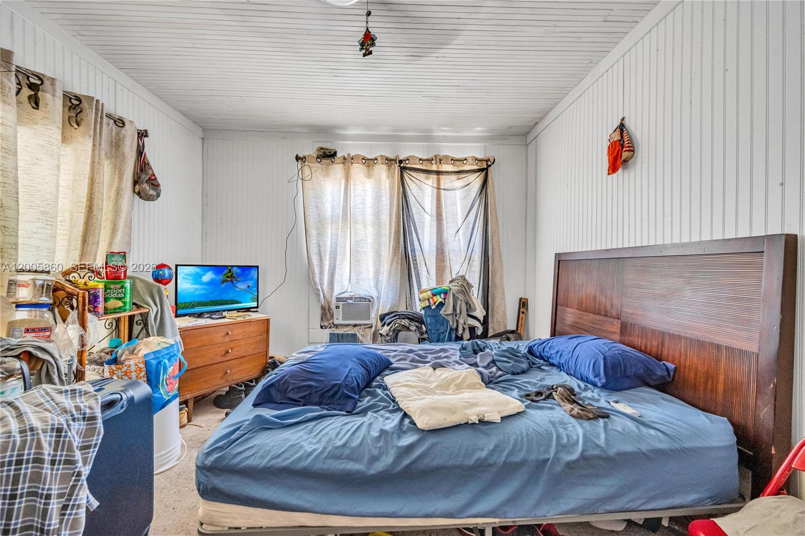 3420 Charles Ave Miami, FL 33133