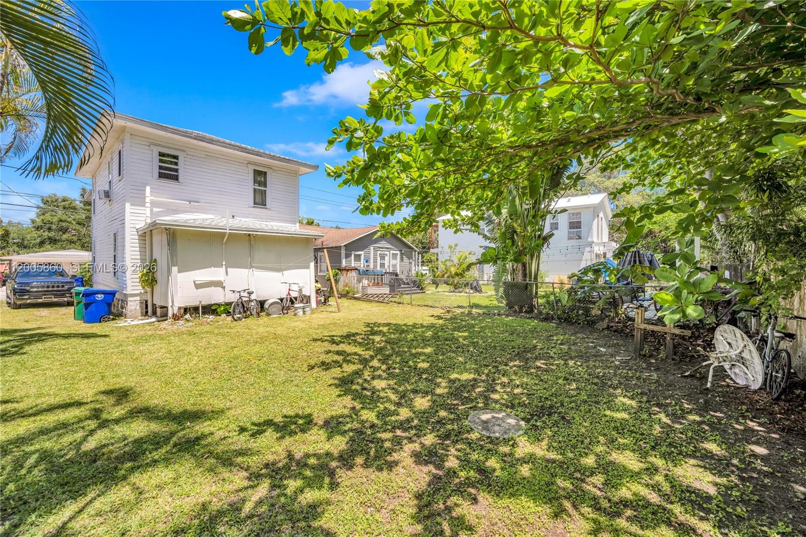 3420 Charles Ave Miami, FL 33133