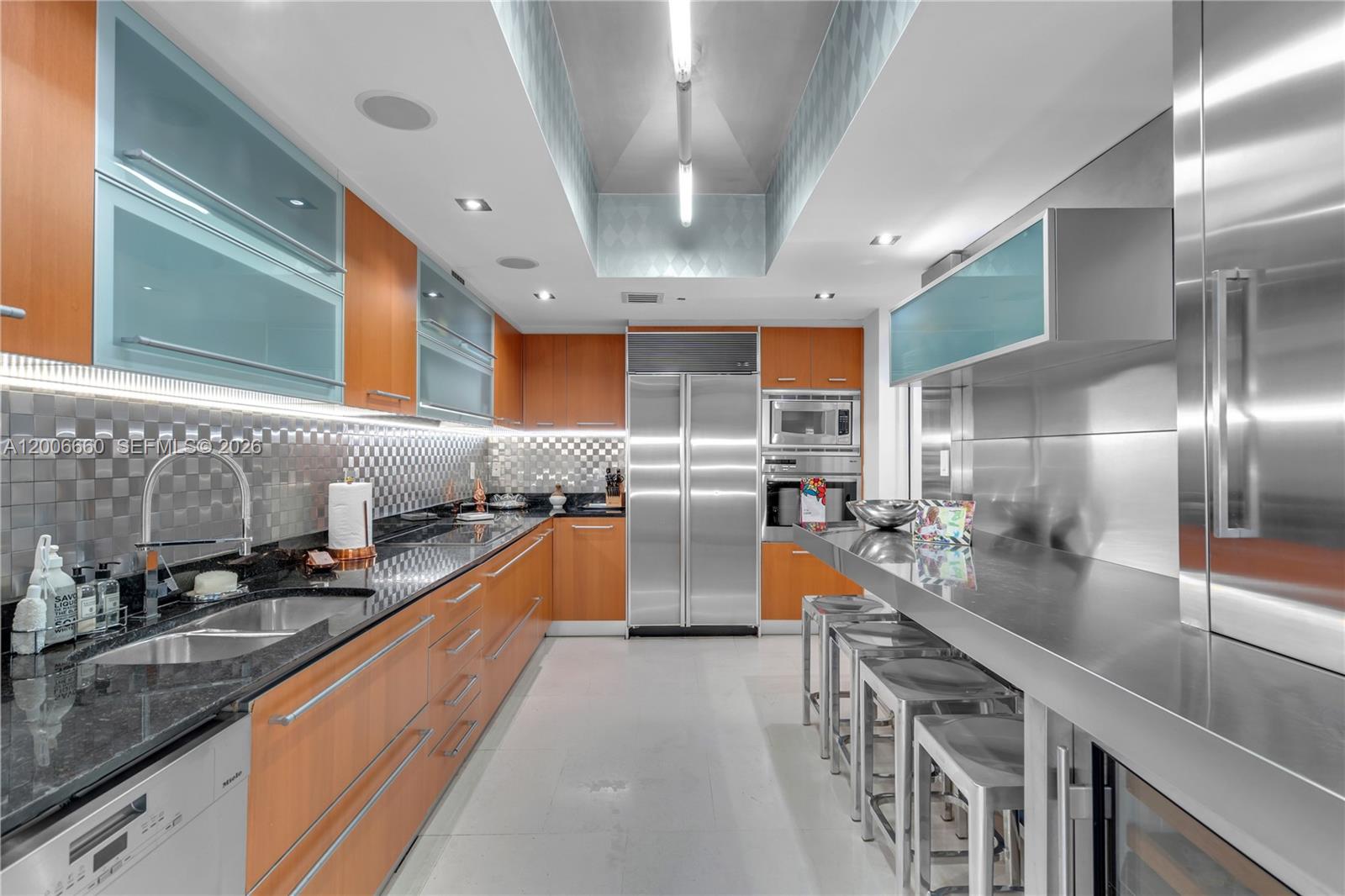 400 Alton Rd #706 Miami Beach, FL 33139