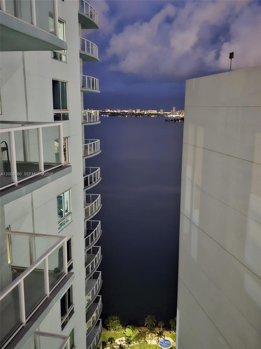 image Quantum on the Bay11
