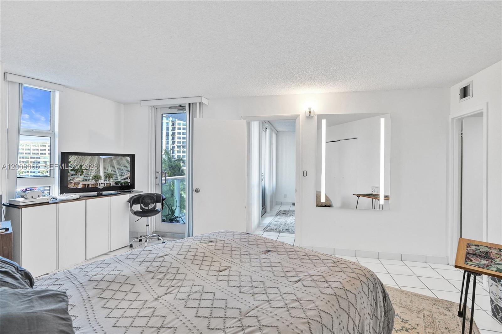 image Arlen House East19