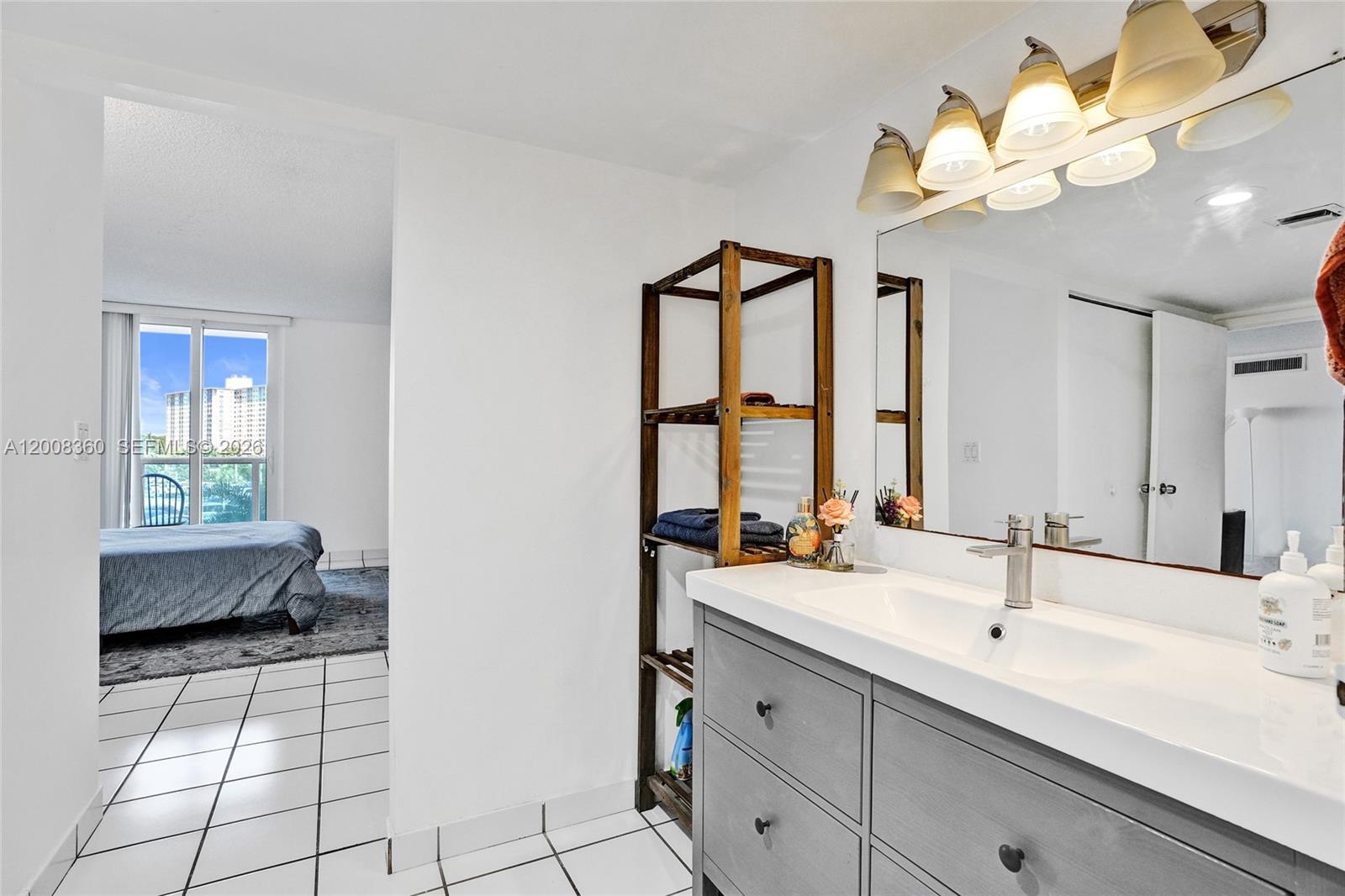 image Arlen House East20