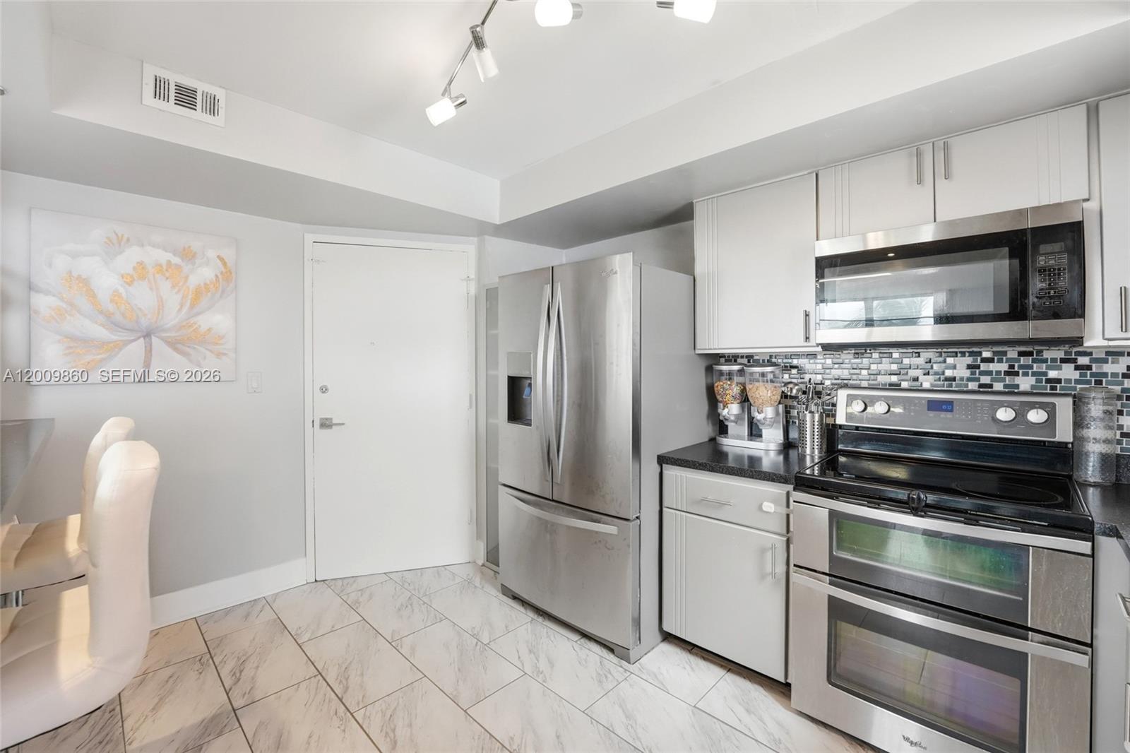 1301 NE Miami Gdns Dr #315W Miami, FL 33179