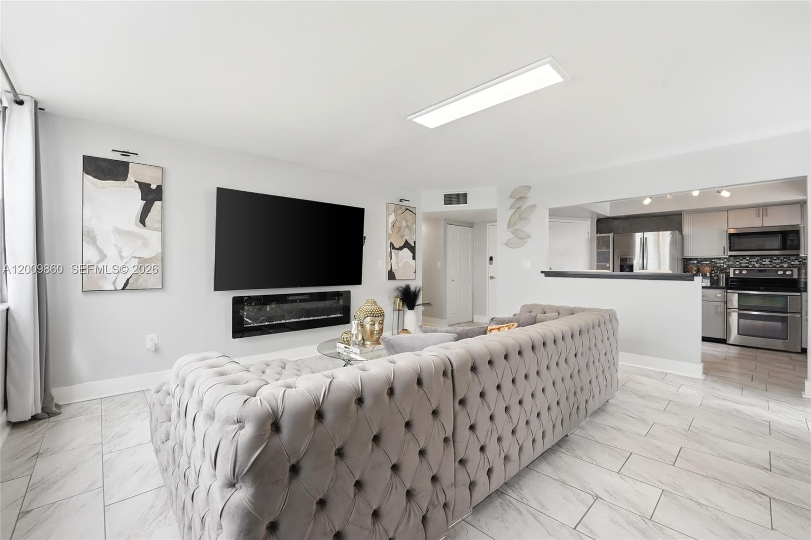 1301 NE Miami Gdns Dr #315W Miami, FL 33179