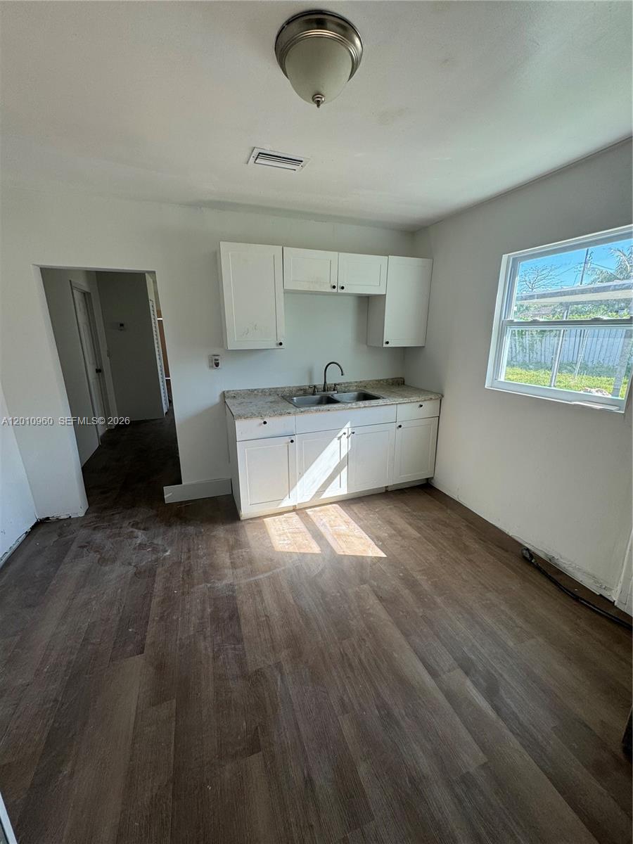 Undisclosed Address Miami, FL 33147