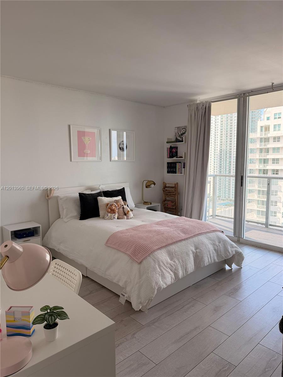 image The Mark on Brickell7