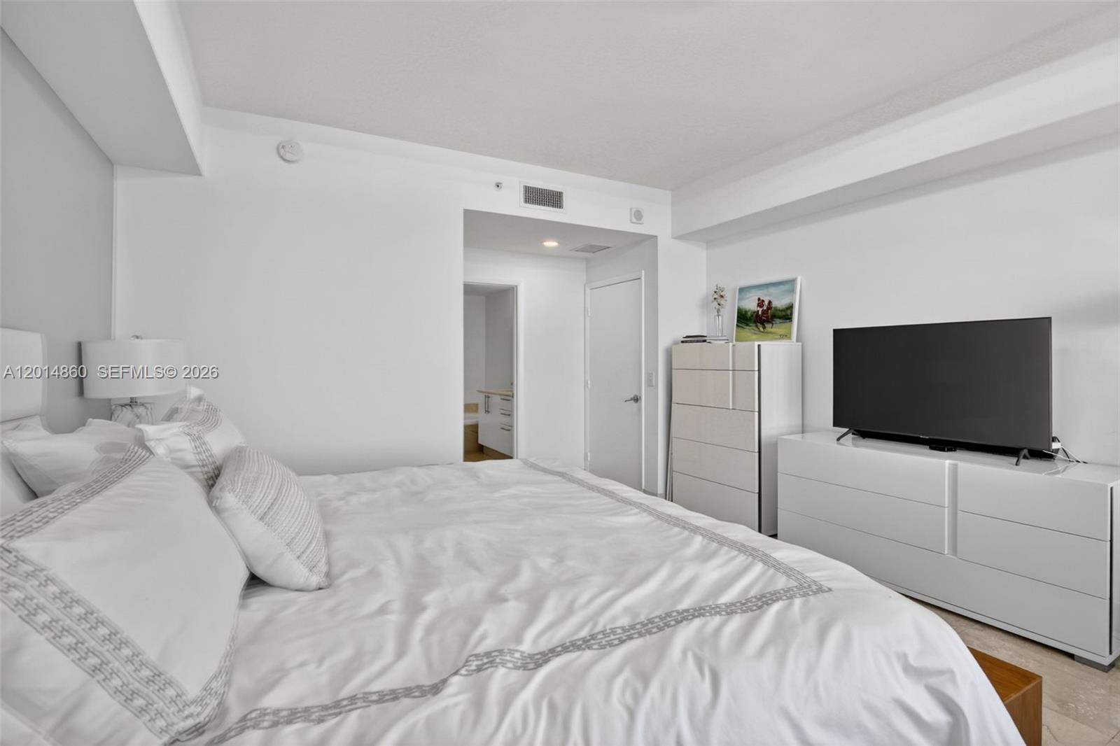 3330 NE 190th St #1817 Aventura, FL 33180