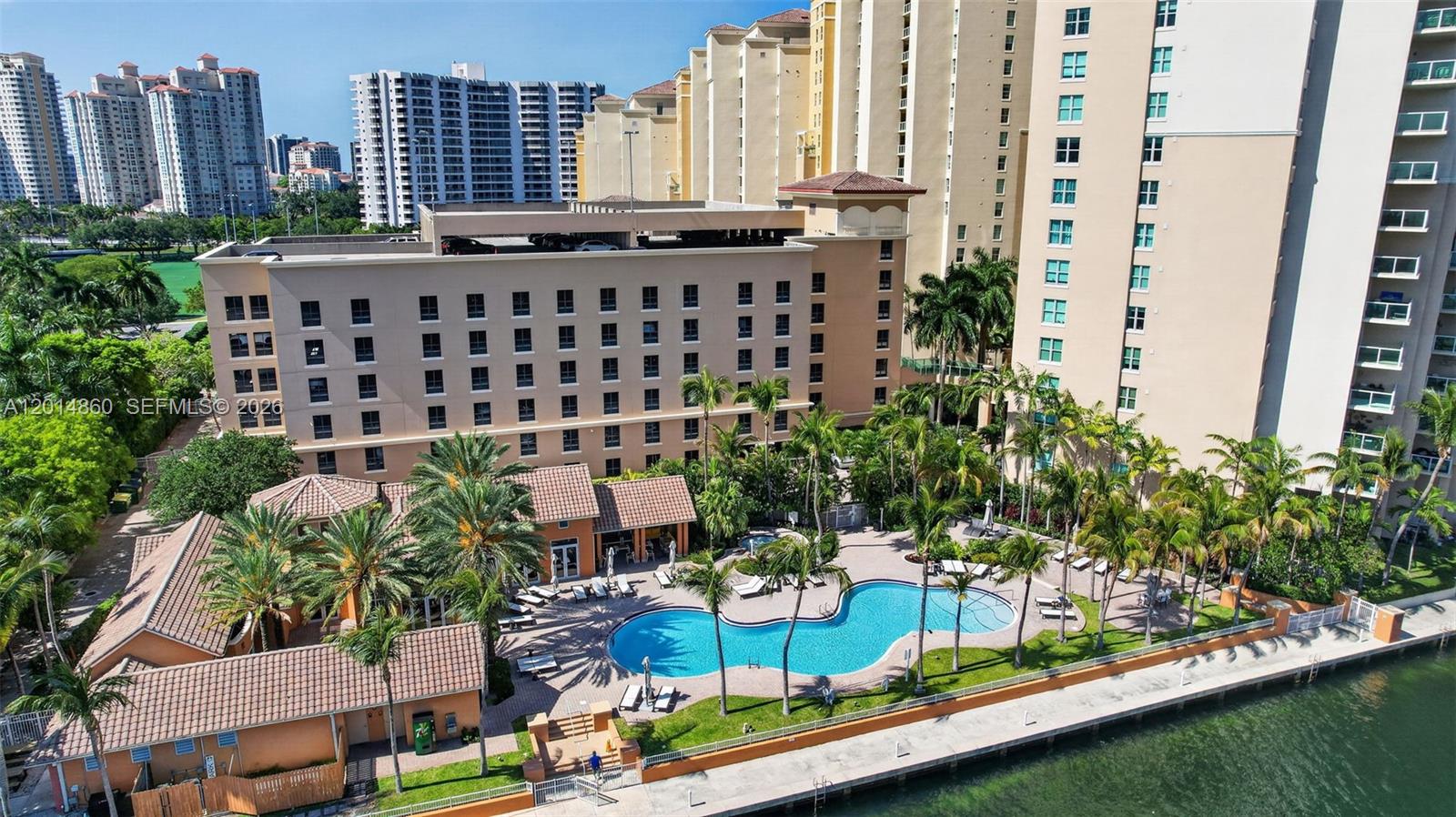 3330 NE 190th St #1817 Aventura, FL 33180