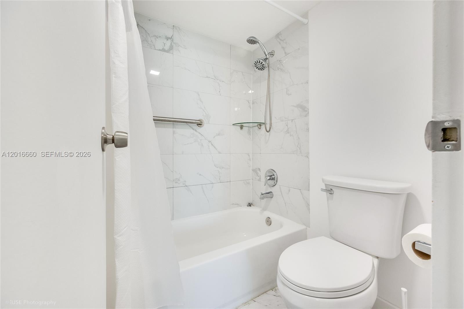 image Arlen House East6