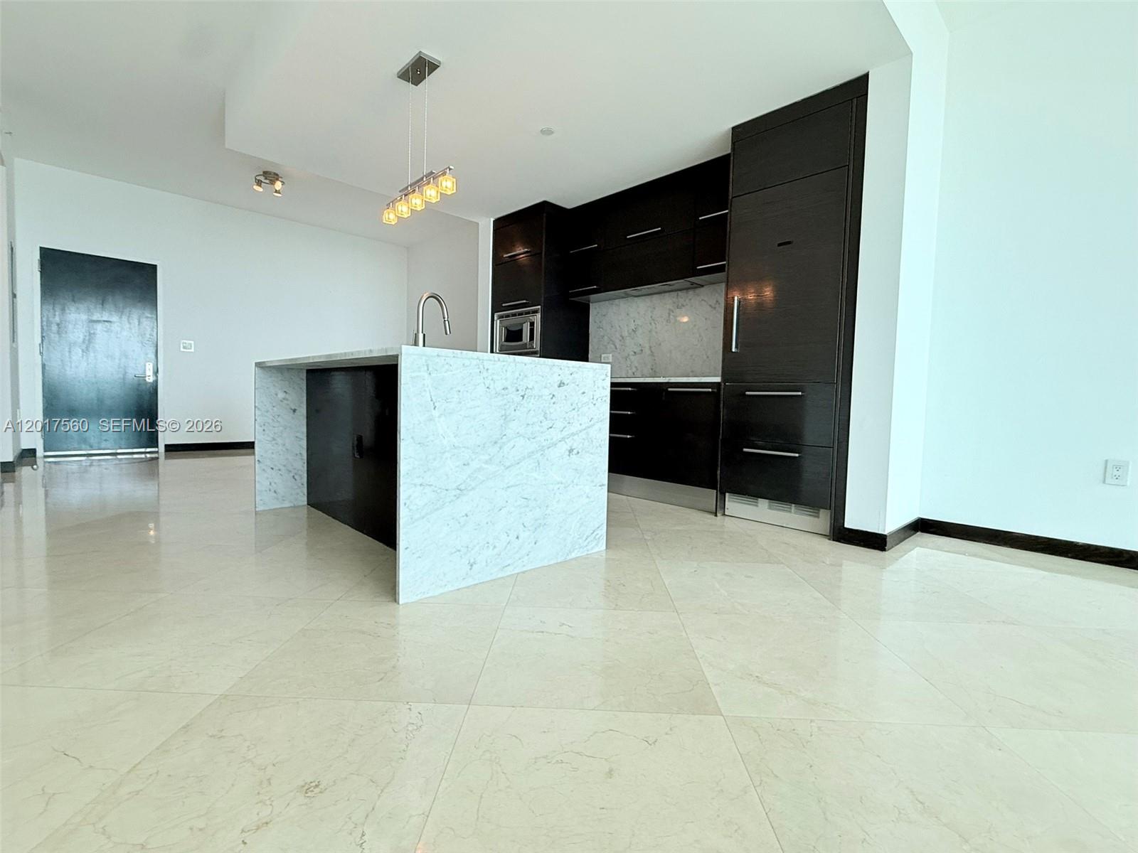900 Biscayne Blvd #3803 Miami, FL 33132