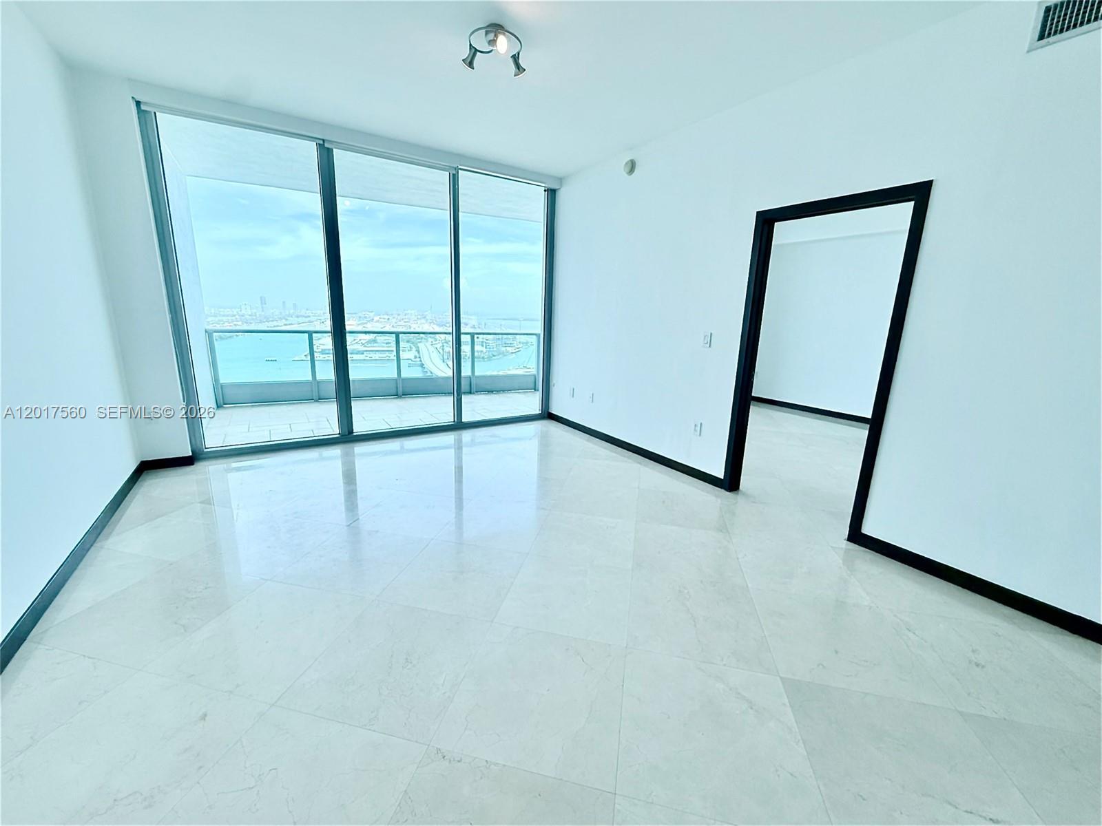900 Biscayne Blvd #3803 Miami, FL 33132