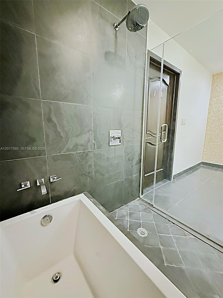 900 Biscayne Blvd #3803 Miami, FL 33132