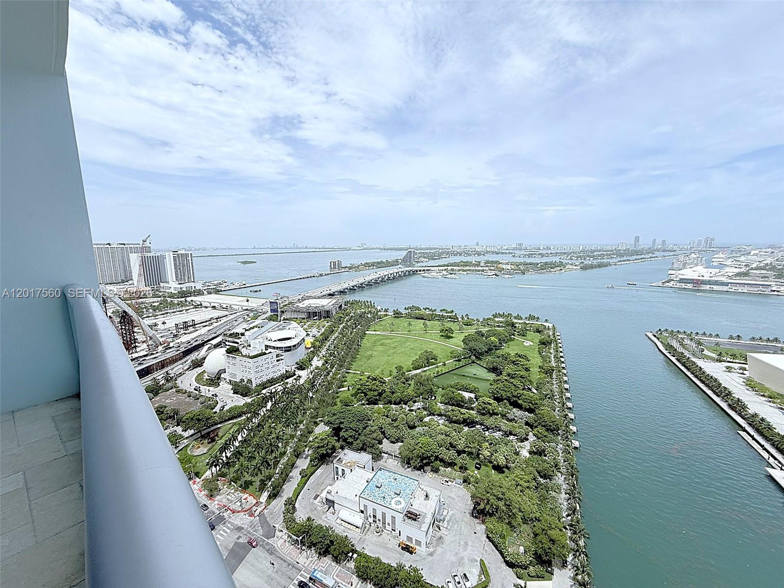 900 Biscayne Blvd #3803 Miami, FL 33132