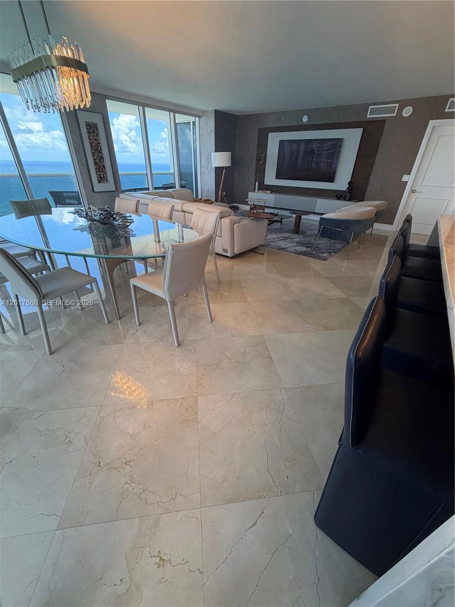 image Beach Club 310