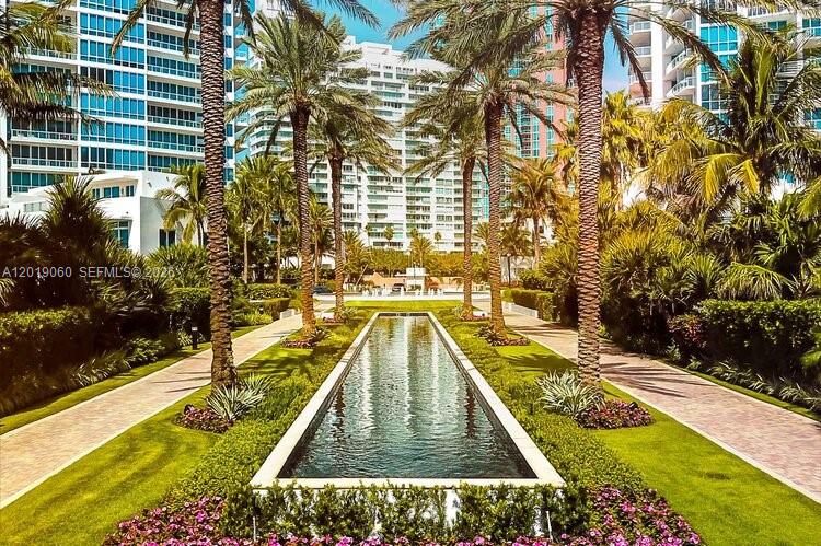 100 S Pointe Dr #1807 Miami Beach, FL 33139