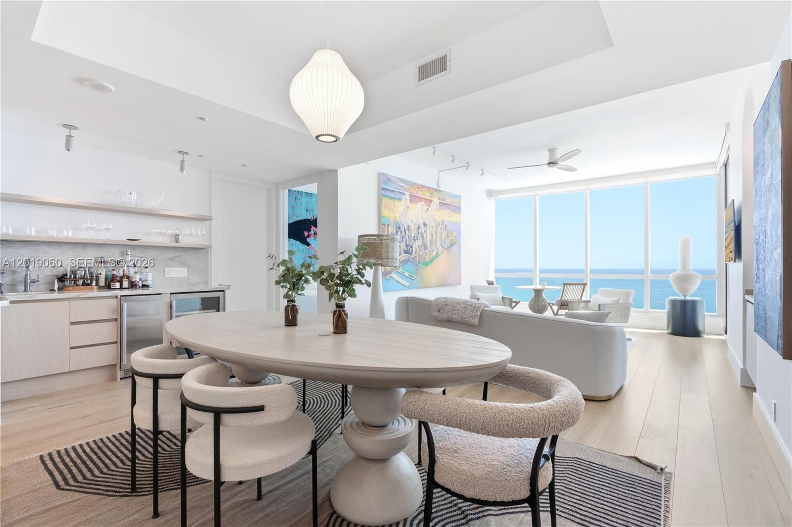 100 S Pointe Dr #1807 Miami Beach, FL 33139