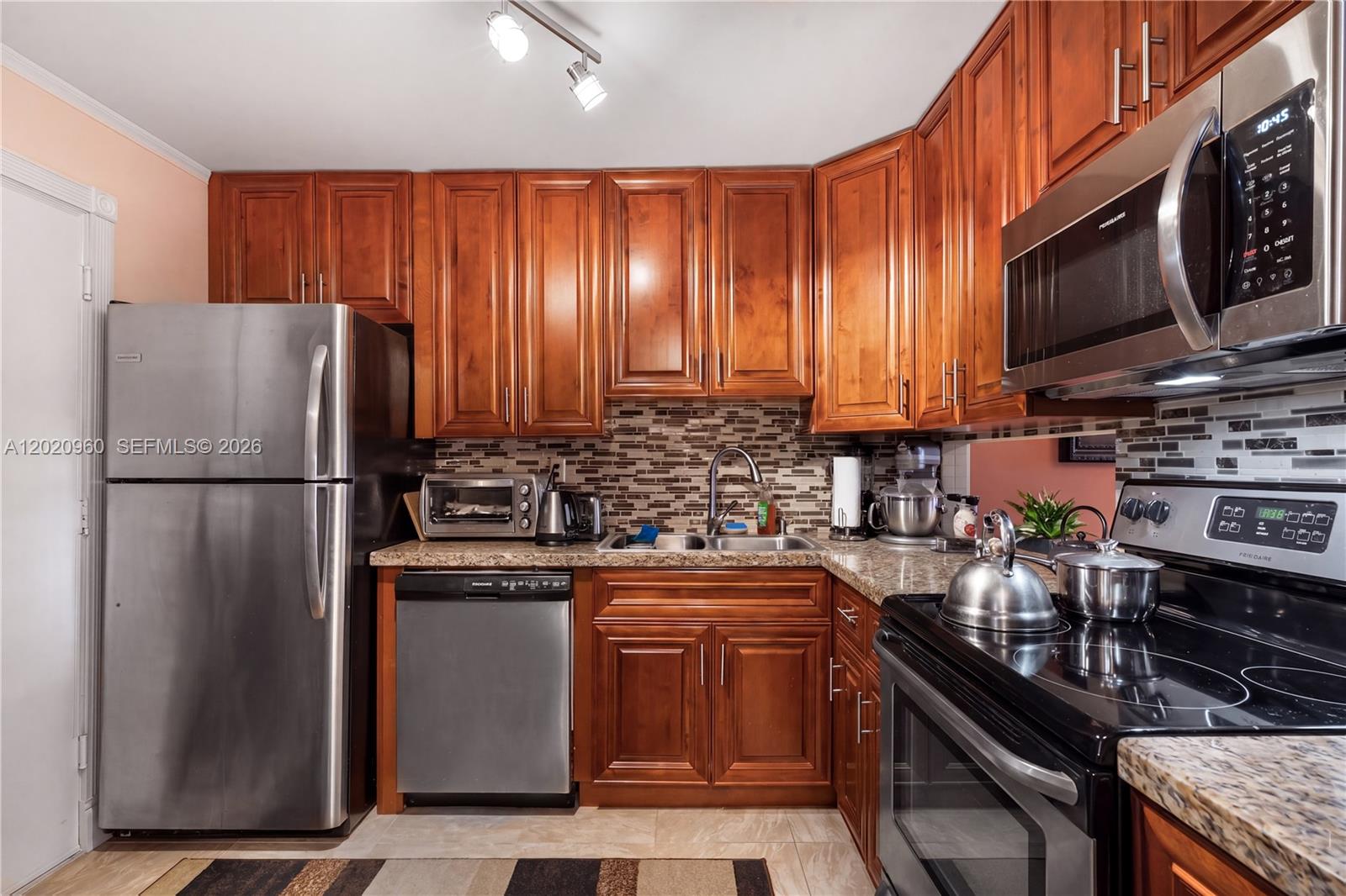 1849 S Ocean Dr #305 Hallandale Beach, FL 33009
