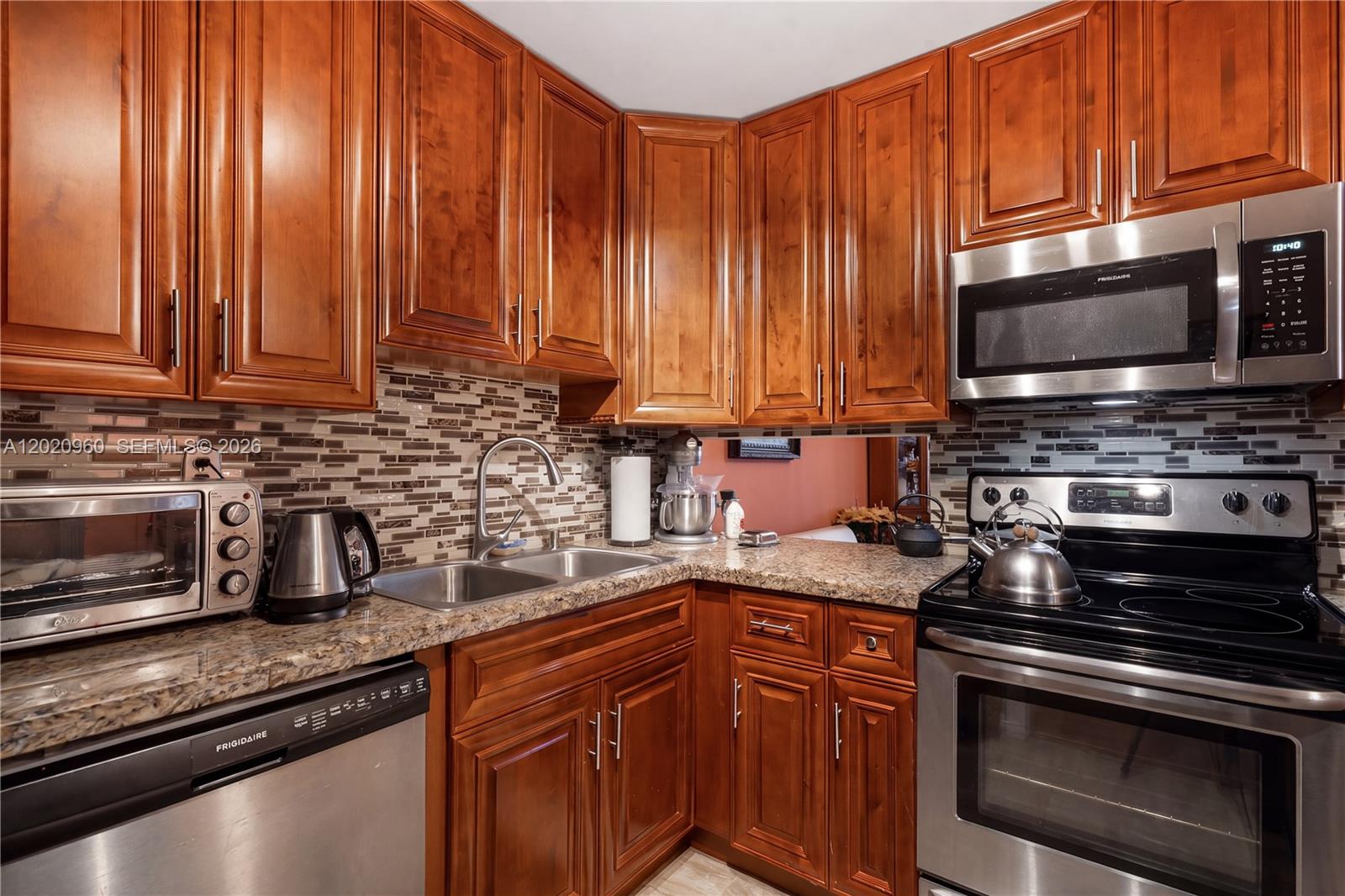 1849 S Ocean Dr #305 Hallandale Beach, FL 33009