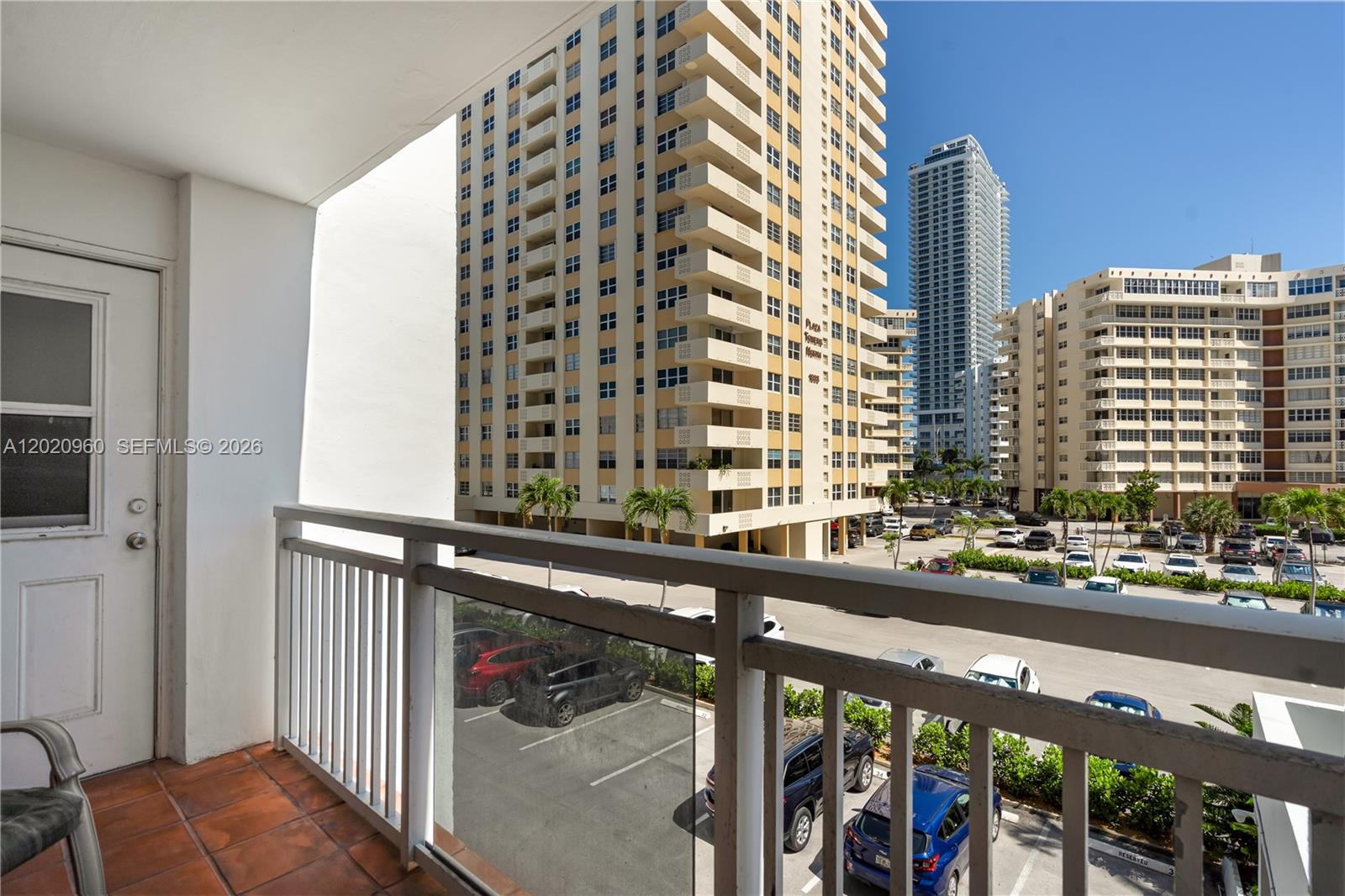 1849 S Ocean Dr #305 Hallandale Beach, FL 33009