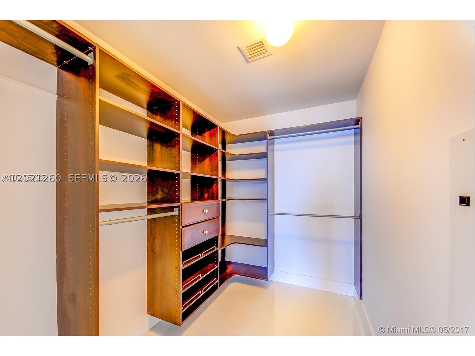 image Epic Residences13