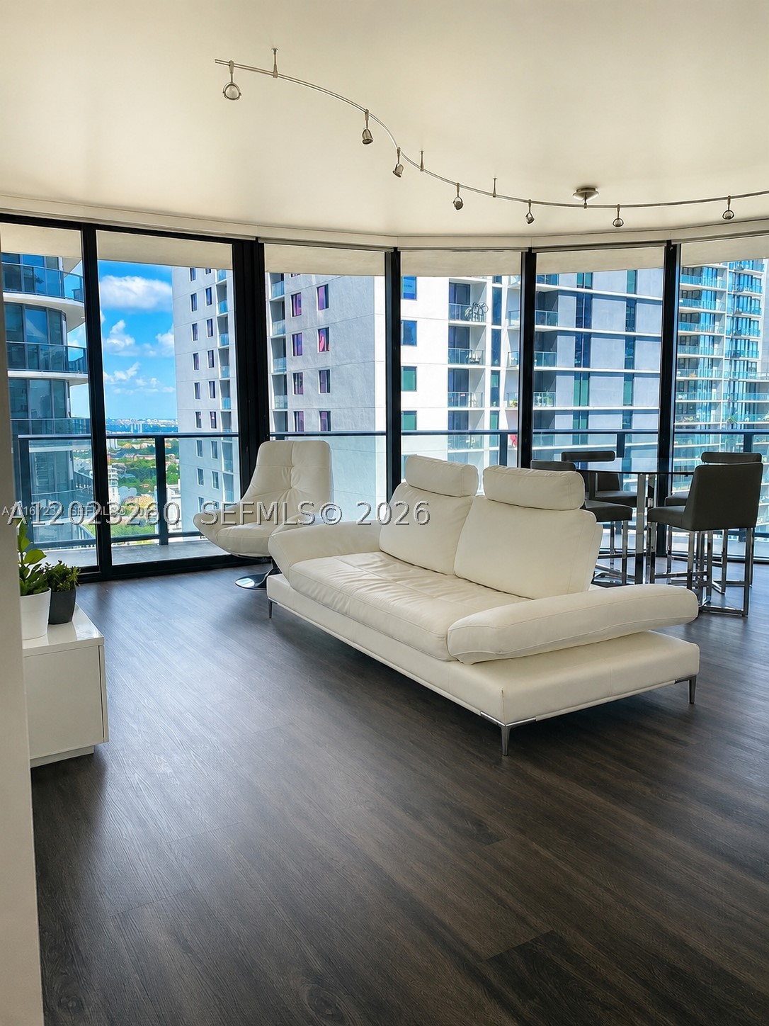 image Brickell Heights East3