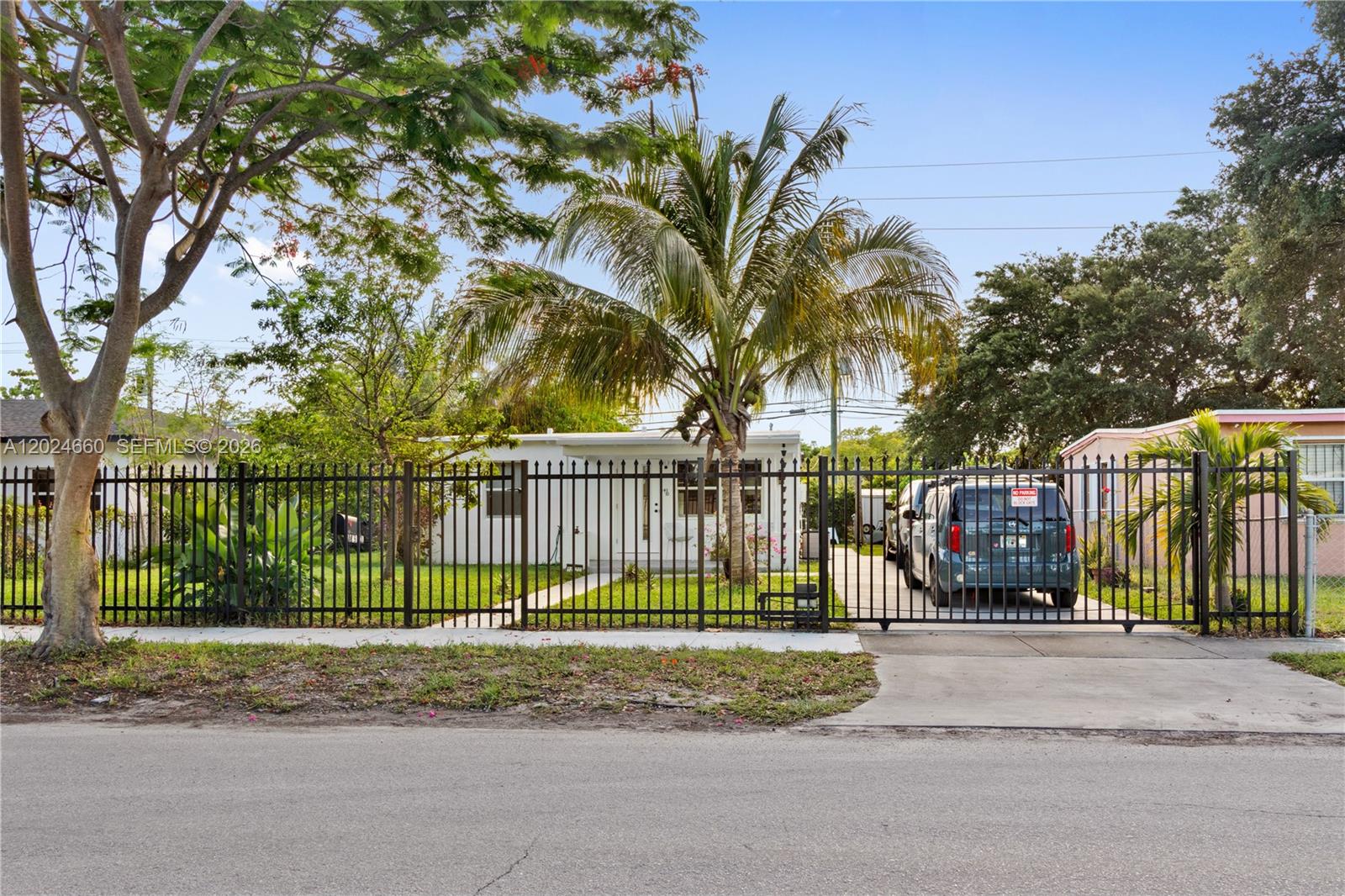 14370 NW 21st Ct Opa Locka, FL 33054