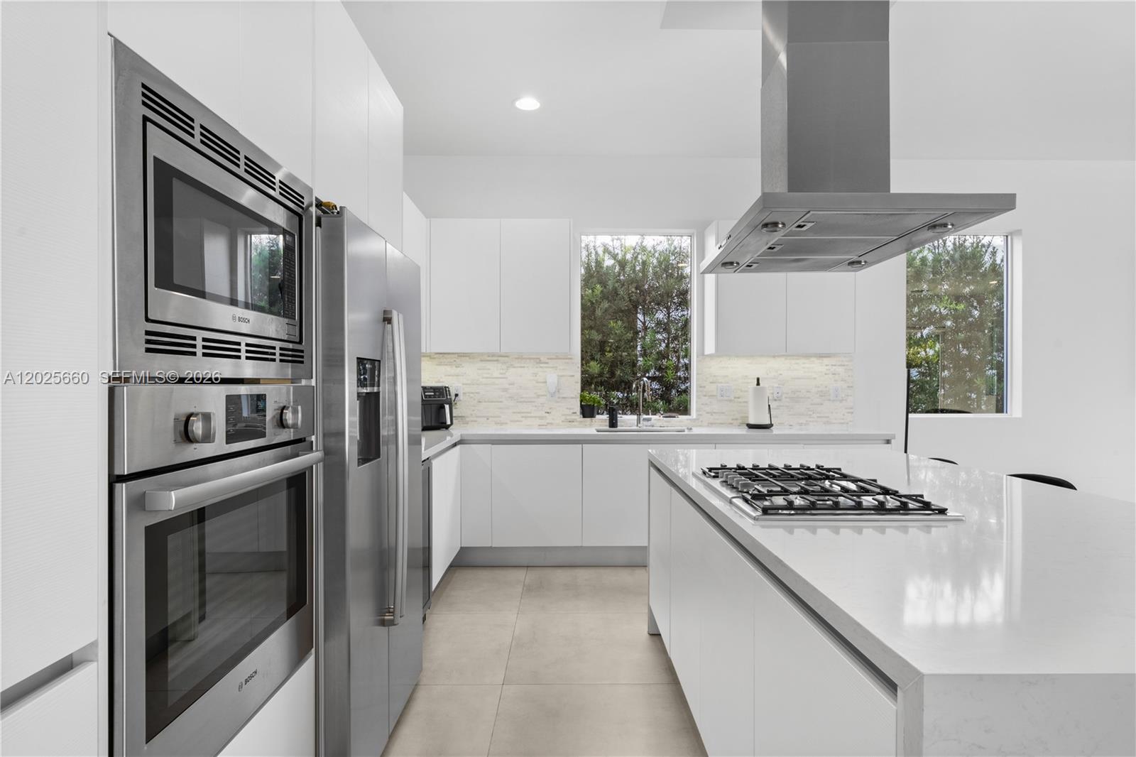 9915 NW 75th St Doral, FL 33178