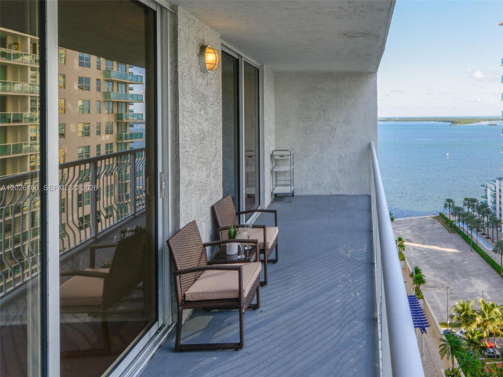 1200 Brickell Bay Dr #2119 Miami, FL 33131