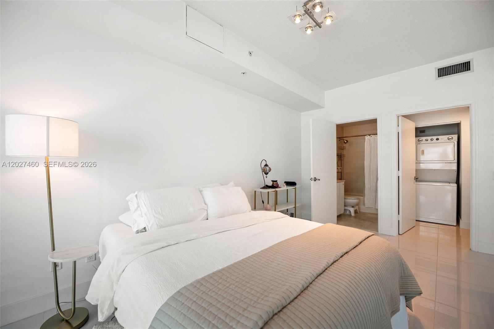 60 SW 13th St #4408 Miami, FL 33130