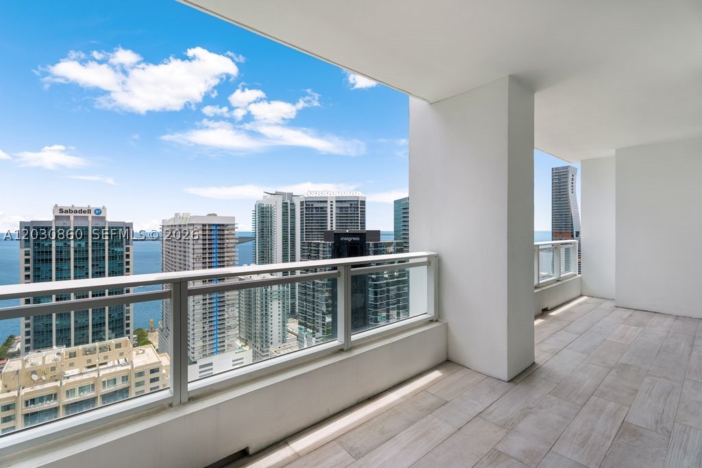 image The Bond on Brickell12