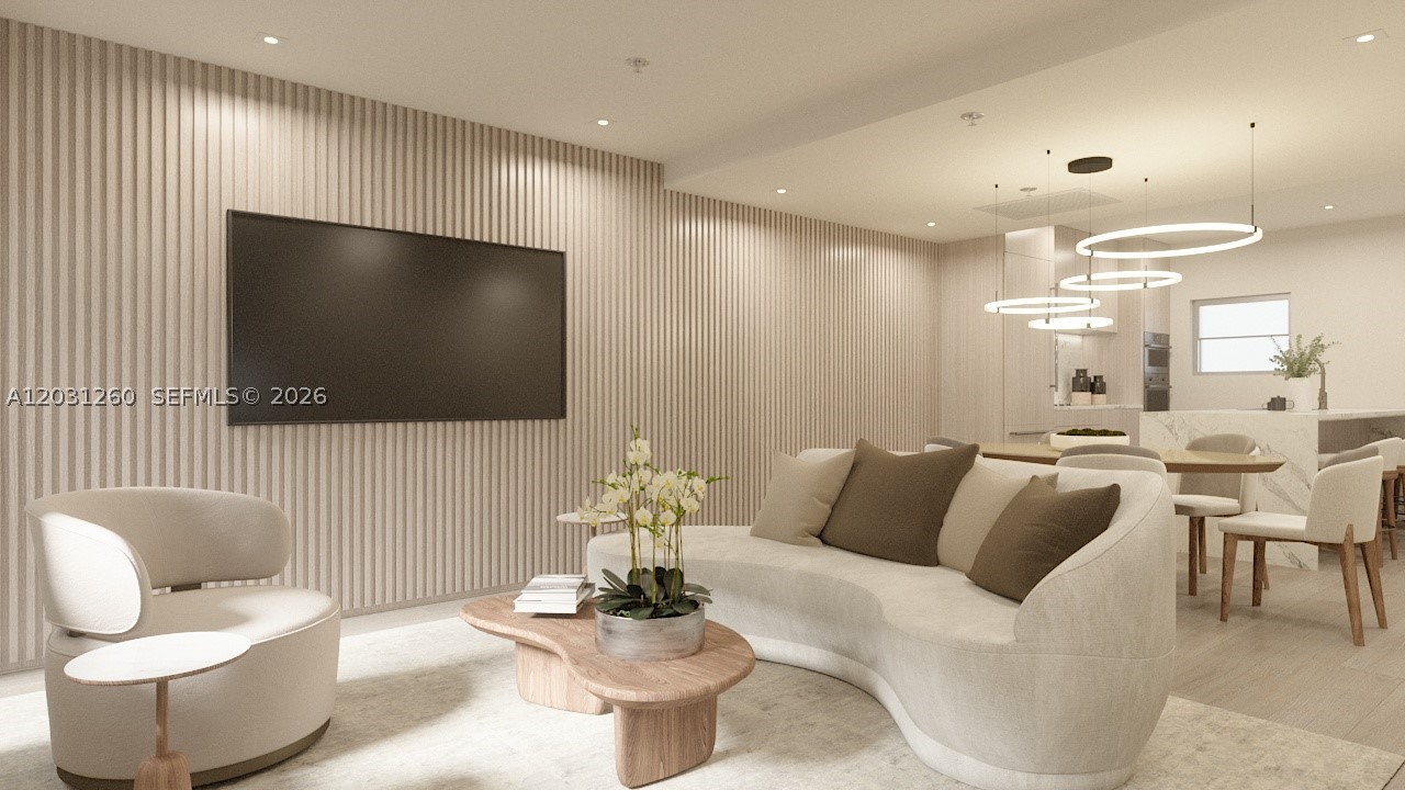 250 Collins Ave #207