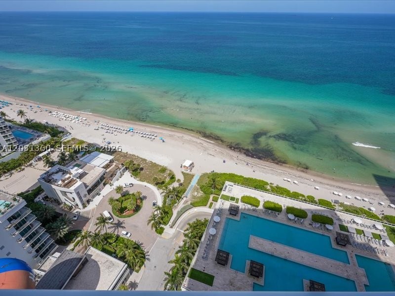image Beach Club 348