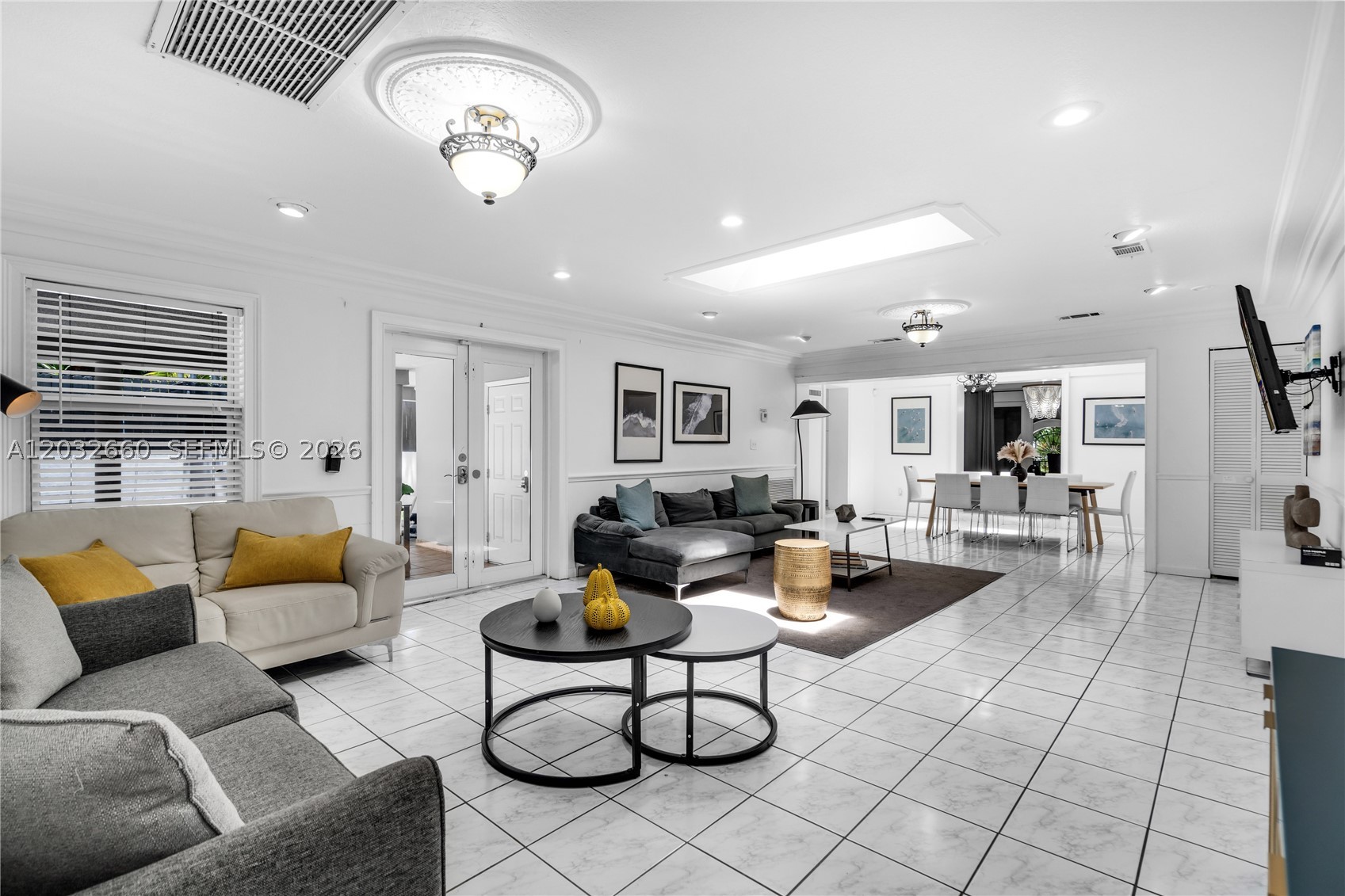 520 SW 22th Rd Miami, FL 33129
