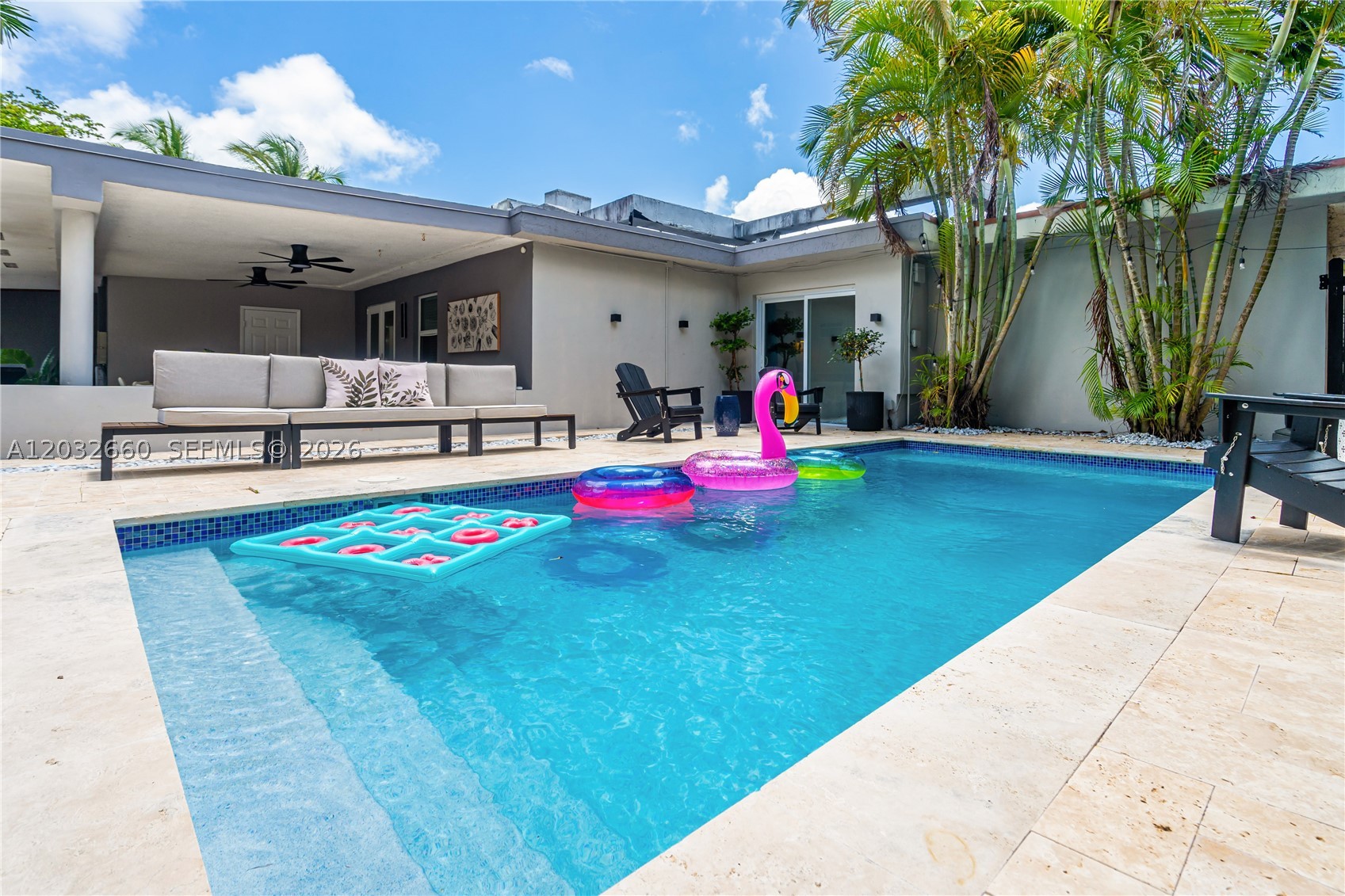 520 SW 22th Rd Miami, FL 33129