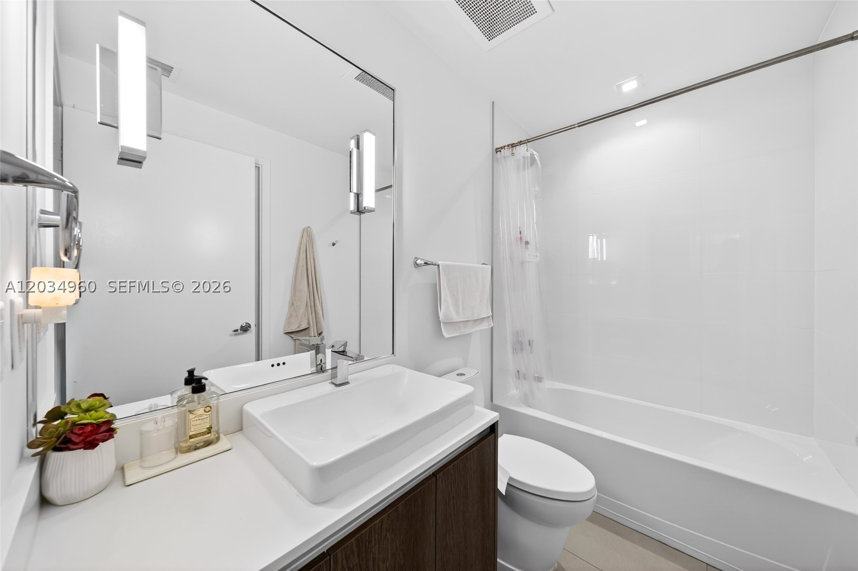 image One Bay Residences19