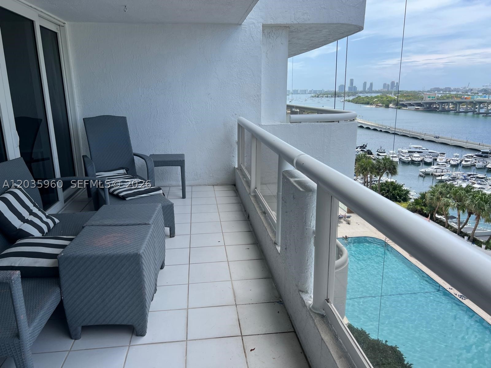 1717 N Bayshore Dr #A-1742
