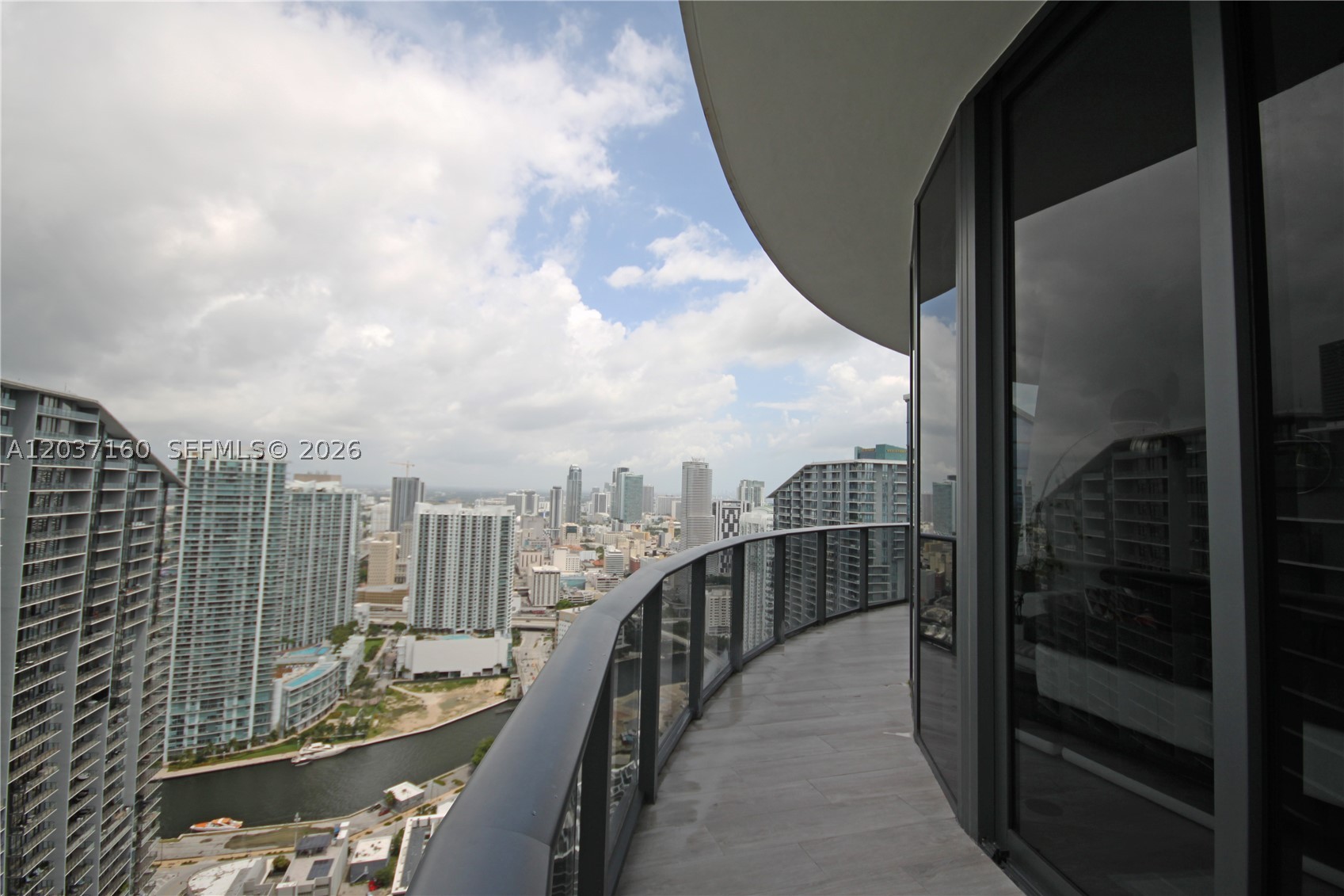 image Brickell Heights East9